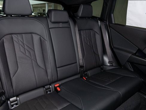 Used 2026 BMW X3 xDrive30 w/ Premium Package image 35