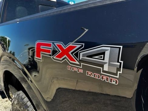 Used 2021 Ford F150 Lariat AWD/4WD image 8