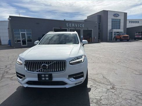Used 2024 Volvo XC90 B5 Plus image 14