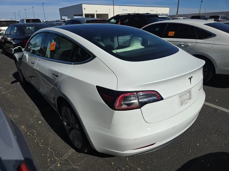Used 2018 Tesla Model 3 Long Range AWD/4WD image 3