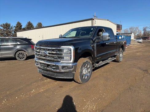 Used 2024 Ford F350 Lariat image 5