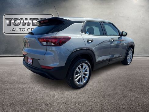 Used 2024 Chevrolet TrailBlazer LS image 3