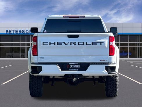 Used 2020 Chevrolet Silverado 1500 RST w/ True North Edition AWD/4WD image 5