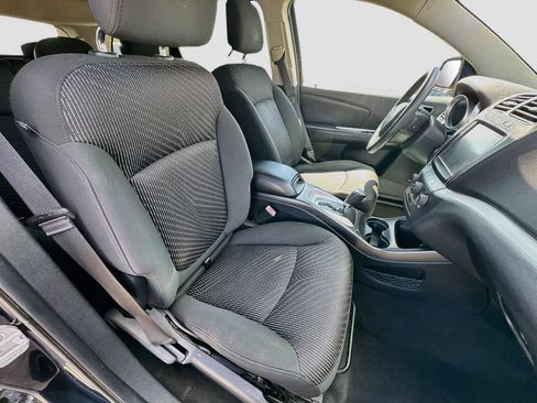 Used 2011 Dodge Journey Mainstreet w/ Safe & Sound Group AWD/4WD image 31
