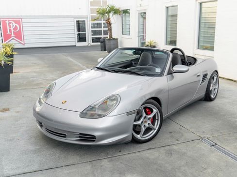 Used 2003 Porsche Boxster S image 3