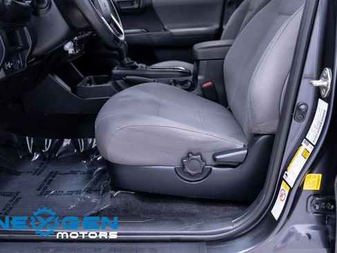 Used 2019 Toyota Tacoma SR image 23