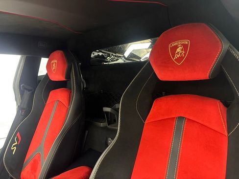 Used 2019 Lamborghini Aventador SVJ image 53