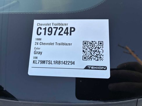 Used 2024 Chevrolet TrailBlazer RS w/ Convenience Package image 33