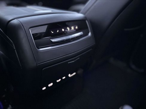 Certified 2024 Cadillac Escalade Sport Platinum w/ LPO, ONYX Package image 37