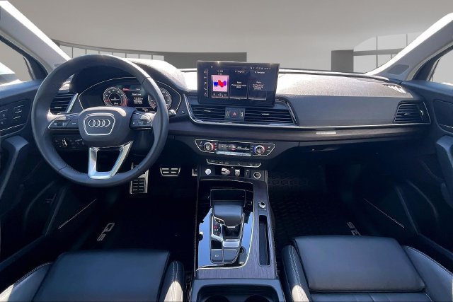 Used 2024 Audi Q5 2.0T Premium Plus w/ Premium Plus Package AWD/4WD image 7