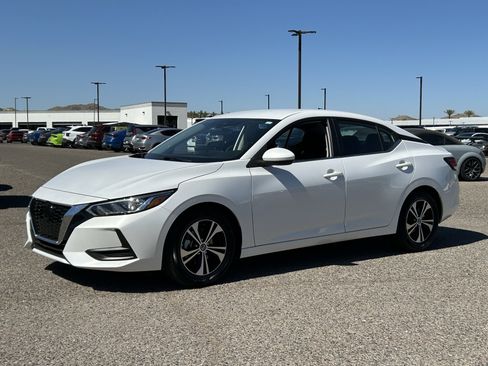 Used 2022 Nissan Sentra SV w/ Trunk Package image 2