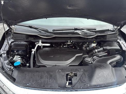 Used 2024 Honda Odyssey Touring image 45