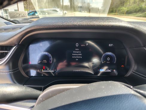 Certified 2025 Jeep Grand Cherokee Altitude image 31