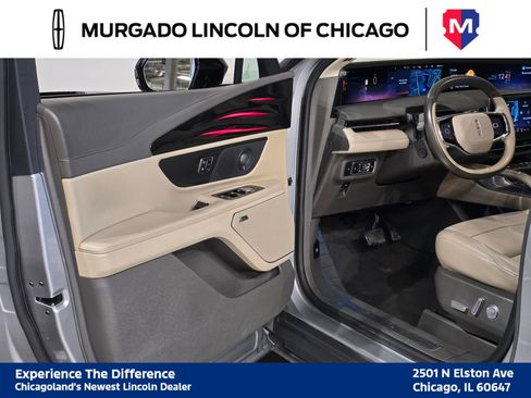 Used 2024 Lincoln Nautilus Reserve w/ Equipment Group 202A image 14