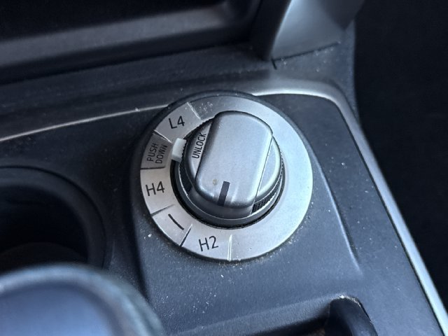 Used 2018 Toyota 4Runner SR5 Premium AWD/4WD image 40