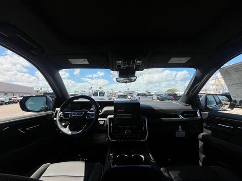 New 2026 GMC Yukon Elevation w/ Elevation Premium Package image 15