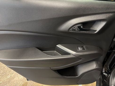 New 2026 Chevrolet Trax LT image 20