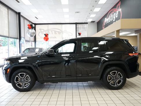 Used 2023 Jeep Grand Cherokee Trailhawk AWD/4WD image 3