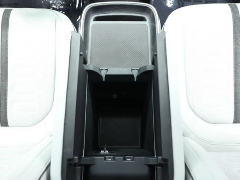 Used 2024 Rivian R1S Adventure AWD/4WD image 43