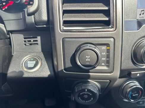 Used 2017 Ford F150 Raptor w/ Equipment Group 802A Luxury AWD/4WD image 23