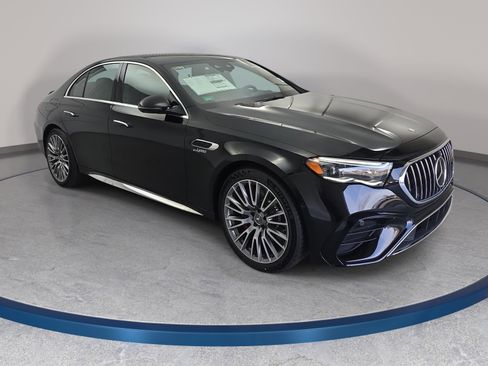 New 2026 Mercedes-Benz E 53 AMG e 4MATIC Sedan image 3