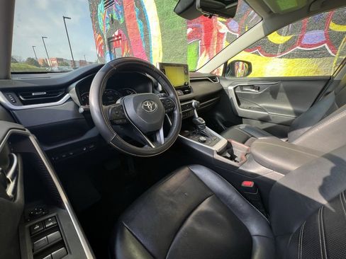 Used 2019 Toyota RAV4 Limited w/ Cold Weather Package image 15