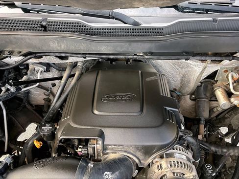 Used 2015 Chevrolet Silverado 2500 LT w/ LT Convenience Package image 29