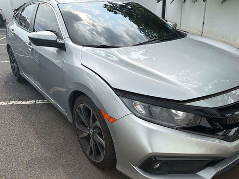 Used 2020 Honda Civic Sport image 2