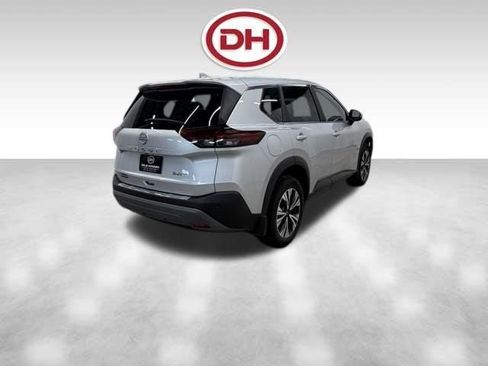 Used 2023 Nissan Rogue SV AWD/4WD image 13