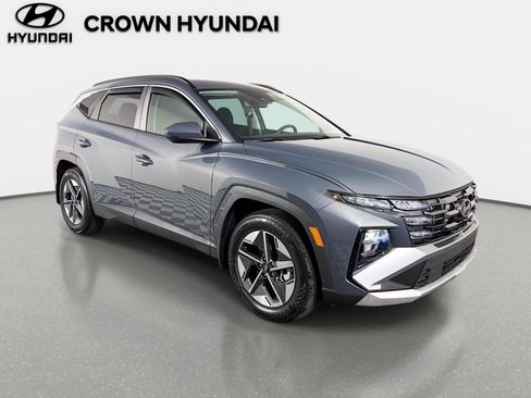 Certified 2025 Hyundai Tucson SEL FWD image 3