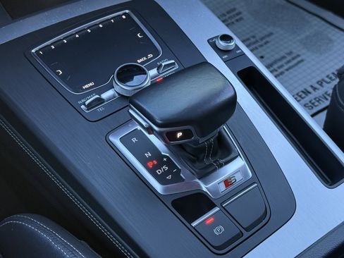 Used 2020 Audi SQ5 Premium Plus w/ Premium Plus Package image 30