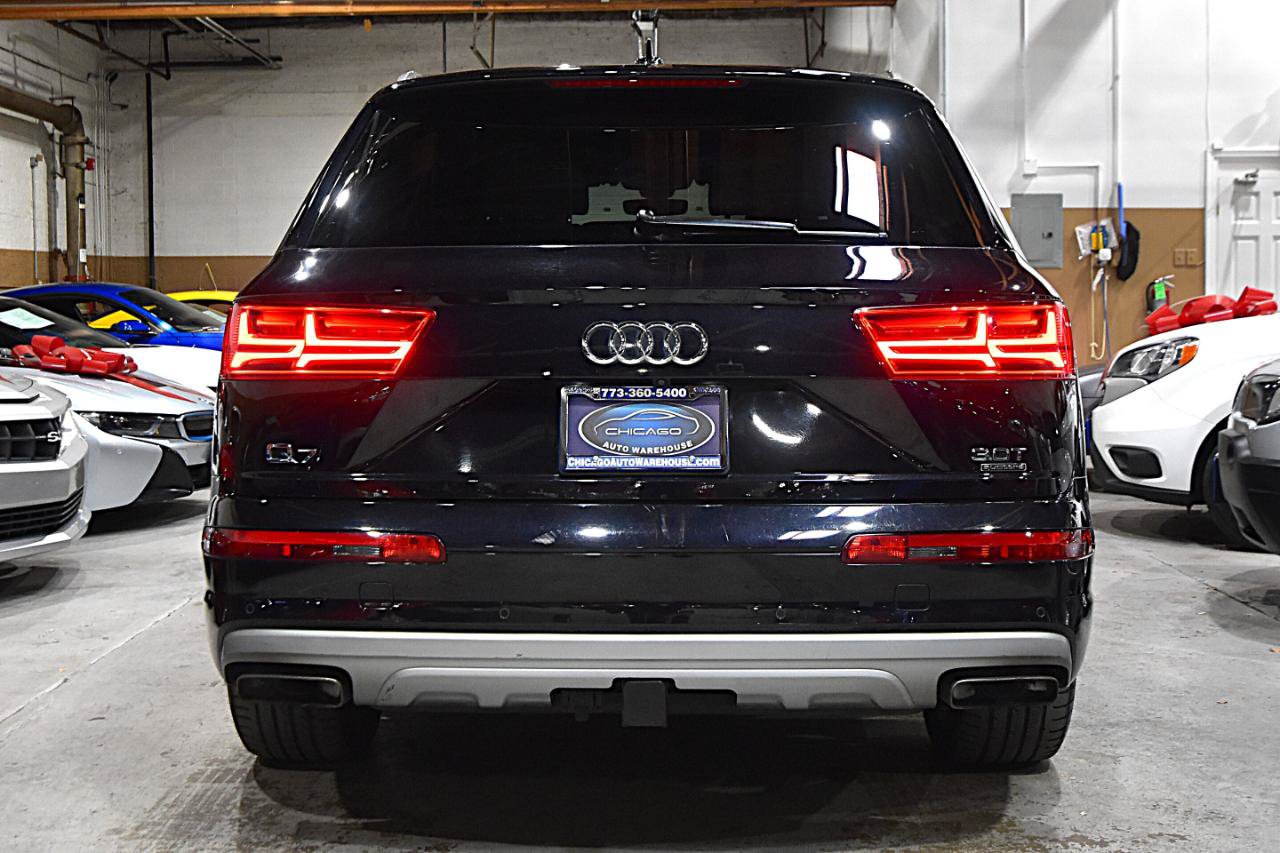 Used 2017 Audi Q7 3.0T Prestige AWD/4WD image 6