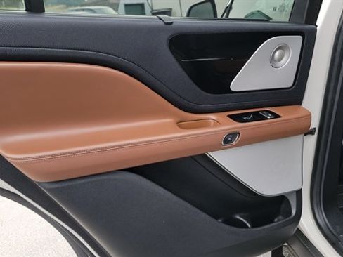 Used 2020 Lincoln Aviator Reserve w/ Equipment Group 202A AWD/4WD image 64