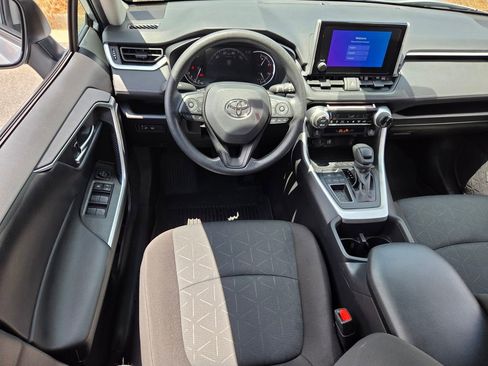 Certified 2025 Toyota RAV4 XLE FWD image 8