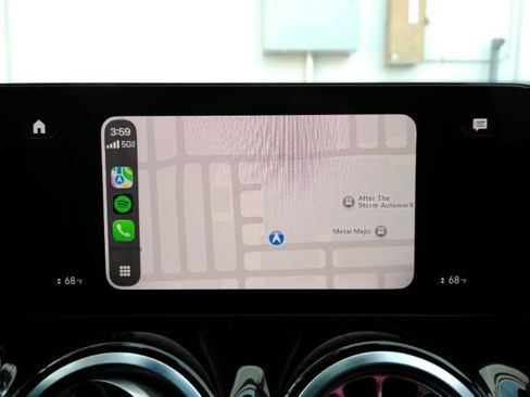 Used 2023 Mercedes-Benz EQB 300 4MATIC w/ Exclusive Package image 10