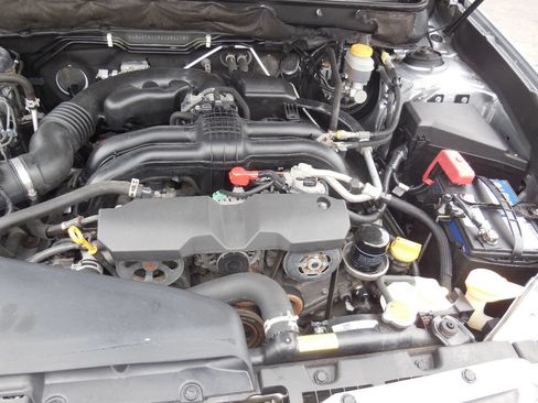 Used 2014 Subaru Outback 2.5i Premium image 17