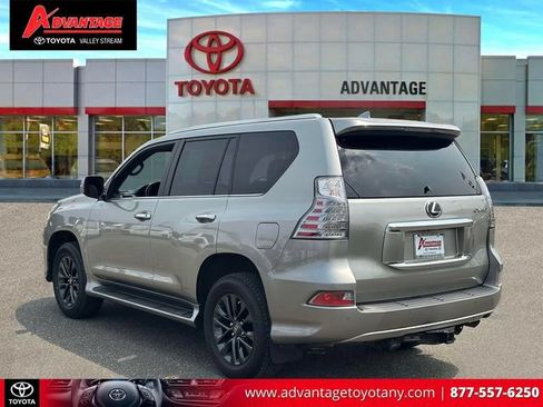 Used 2023 Lexus GX 460 Premium w/ Premium Package AWD/4WD image 10