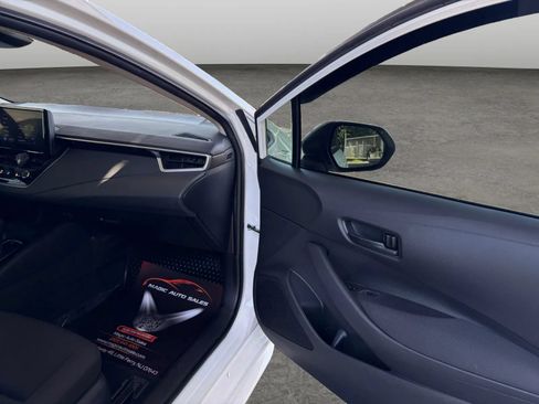 Used 2024 Toyota Corolla LE FWD image 20