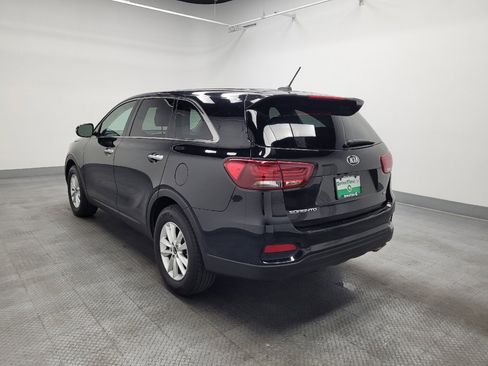 Used 2019 Kia Sorento FWD image 5