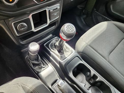 Used 2020 Jeep Wrangler Unlimited Sport AWD/4WD image 20