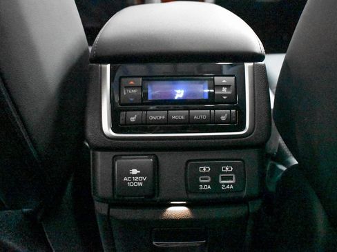 Used 2025 Subaru Ascent Bronze Edition image 21