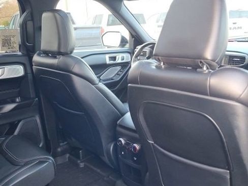 Used 2020 Ford Explorer ST w/ ST Street Pack image 21