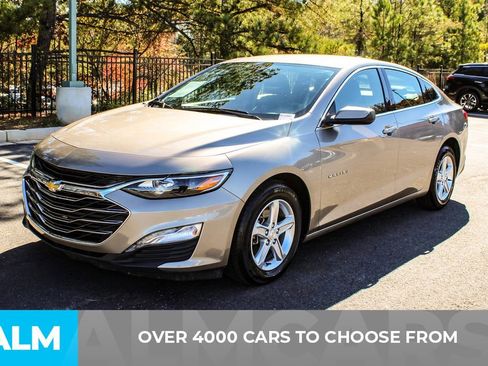 Used 2024 Chevrolet Malibu LT image 3