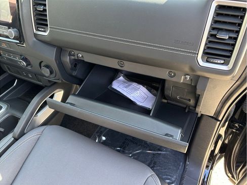 Used 2022 Nissan Frontier SV image 36