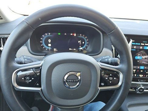 Used 2023 Volvo V90 B6 Cross Country Plus image 24