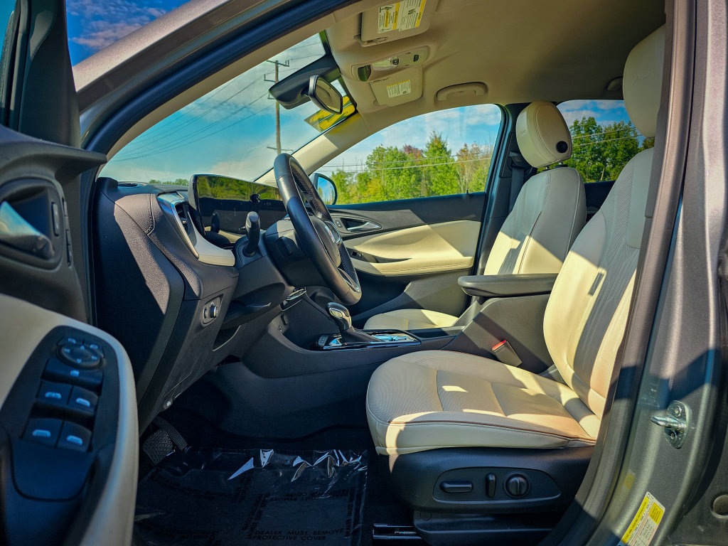 Used 2024 Buick Encore GX Avenir w/ Avenir Convenience Package AWD/4WD image 15