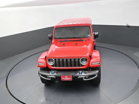 Used 2024 Jeep Wrangler Unlimited Sahara AWD/4WD image 23
