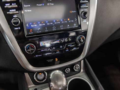 Used 2015 Nissan Murano Platinum w/ Platinum Technology Package AWD/4WD image 29