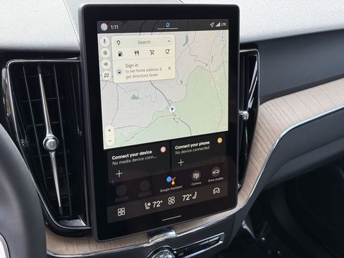 New 2026 Volvo XC60 B5 Plus w/ Protection Package Premier image 18