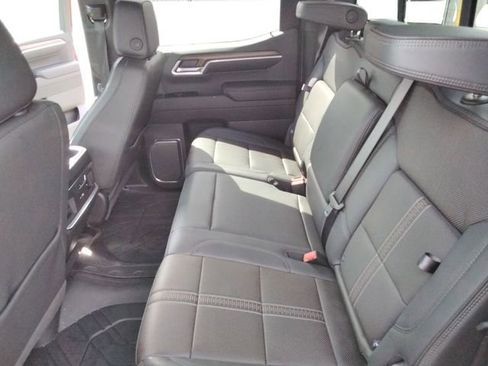 Used 2024 Chevrolet Silverado 1500 High Country w/ Technology Package image 22